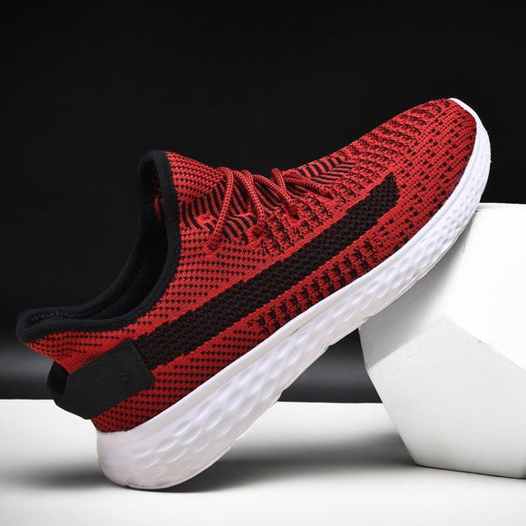 Large Size Comfortable Breathable Super Light Mesh Men Sneaker