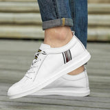 Plus velvet Cowhide Upper Soft Sole Casual Driving Footwear